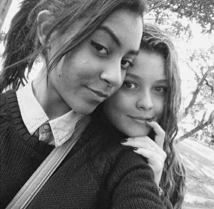 Elis e Maria Clara, filhas da Glenda. Foto: Rede social