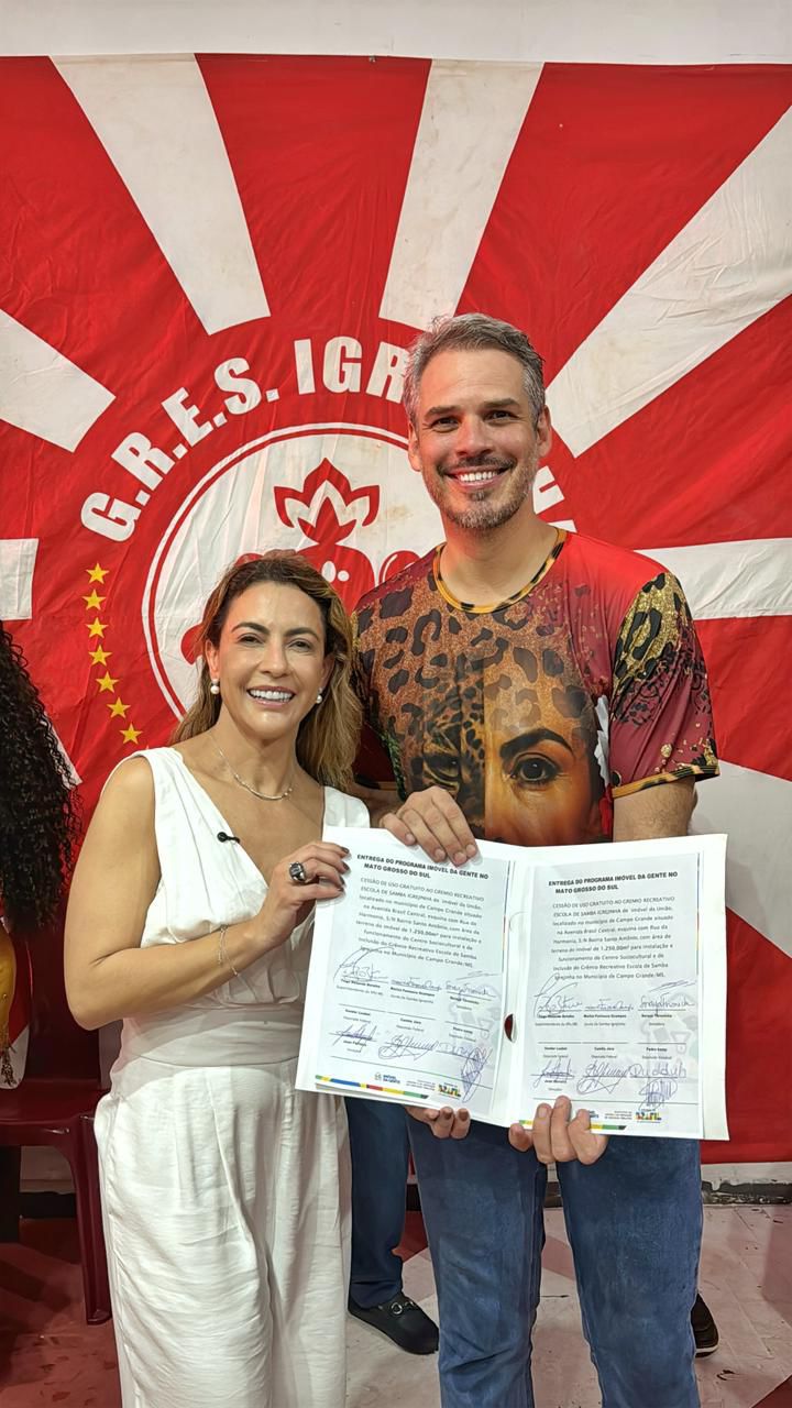 Assinatura do contrato de cessão aconteceu na noite desta sexta-feira (19), na quadra da agremiação. Foto: Reprodução