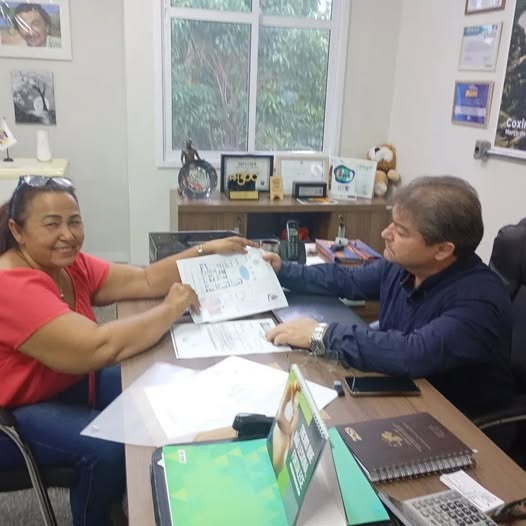 Vereadora Lúcia da AAVC e o prefeito de Coxim, Edilson Magro. Foto: Divulgação 