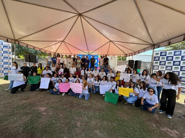 Acadêmicos de Psicologia fizeram protesto durante evento. Foto: Divulgação
