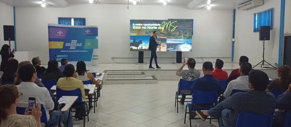 O presidente da Agência de Desenvolvimento Norte Forte, Saimon Cândido, destacou a importância da integração entre municípios e instituições para impulsionar o desenvolvimento da região Norte durante o 1&ordm; Fórum Prospera Norte. Crédito: Vanessa Ferreira