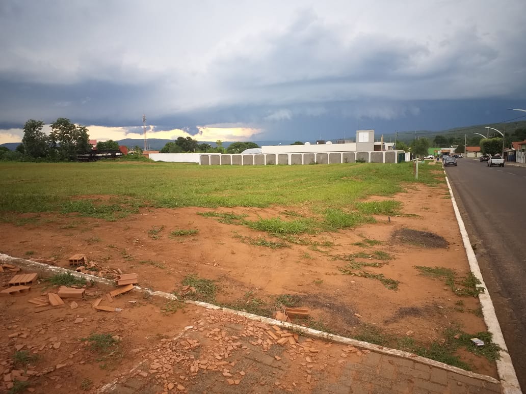Terreno onde será construído o prédio do 5º Batalhão da Polícia Militar em Coxim. Fotos: Valdeir Simão - Diário X.